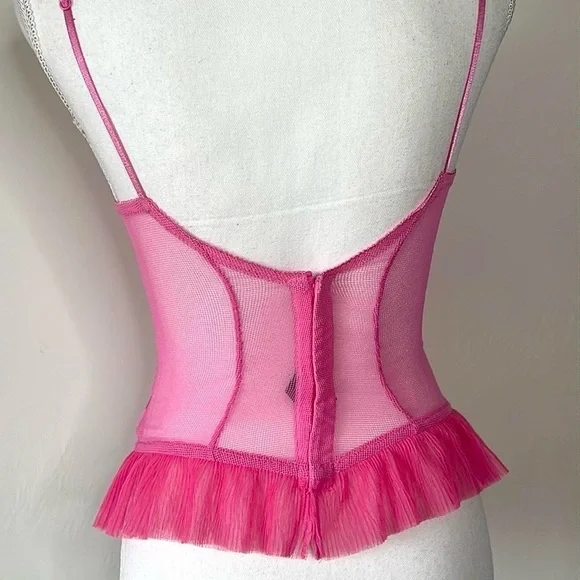 Victoria’s Secret Corset - Picture 8 of 9